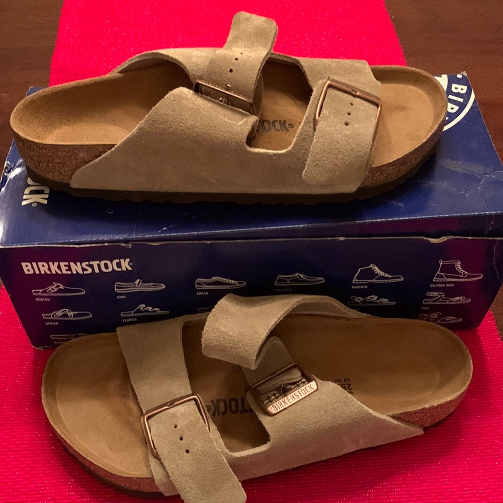 Birkenstock’s Arizona bs taupe